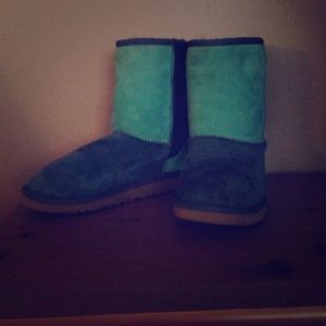 Tri-Color Short Ugg Boots