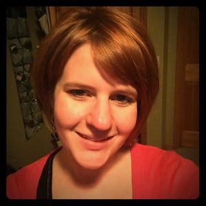 Meet your Posher, Amanda