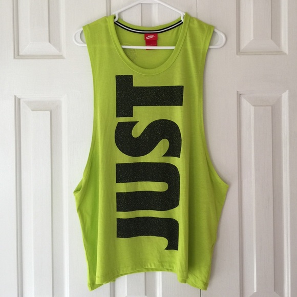 Nike Tops - Nike Sleeveless tank Sz L