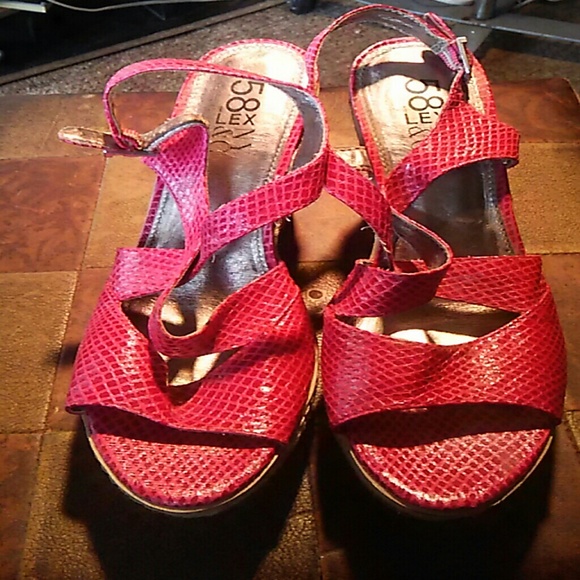 Hot Pink snake skin wedges