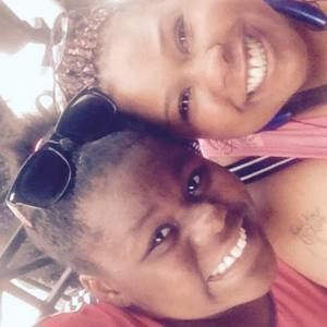 Meet your Posher, Alexis