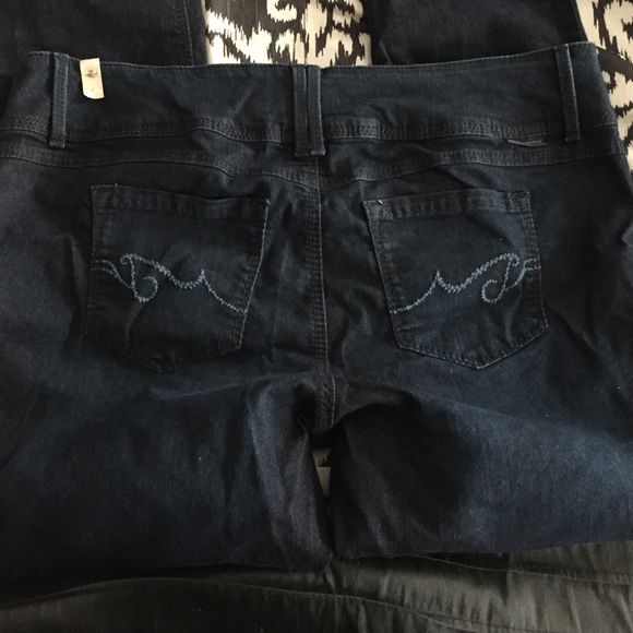 Dark Blue Plus Size Stretch Jeans - Picture 3 of 4