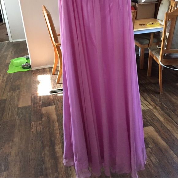 Formal dress - Picture 2 of 3