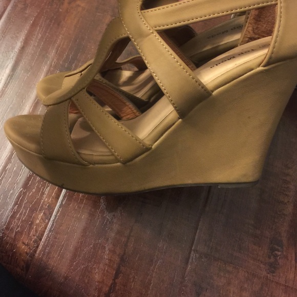 Wedges - Picture 3 of 3