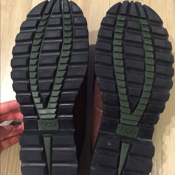 Ugg Clogs - Picture 2 of 3