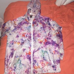 Woman's windbreaker