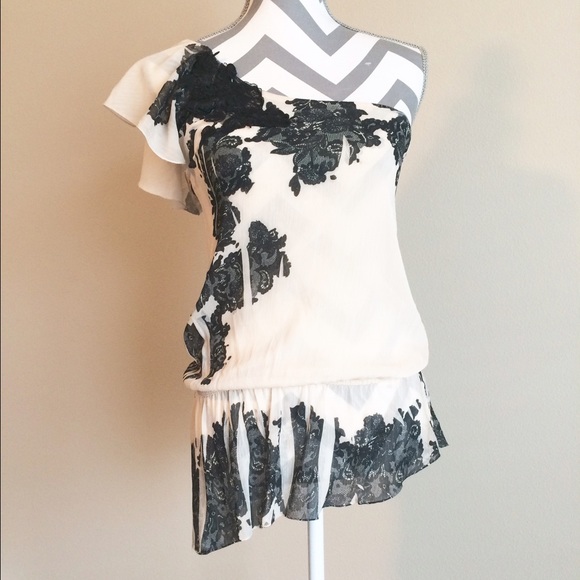 NWOT Guess Tunic - Picture 2 of 3