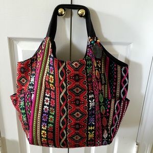 Catori Embroidered Bag