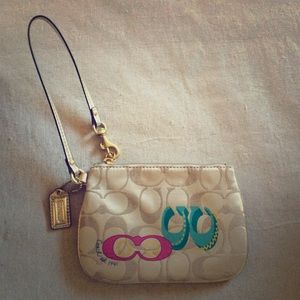 Coach Wristlet Clutch Gold Pink Blue NWOT