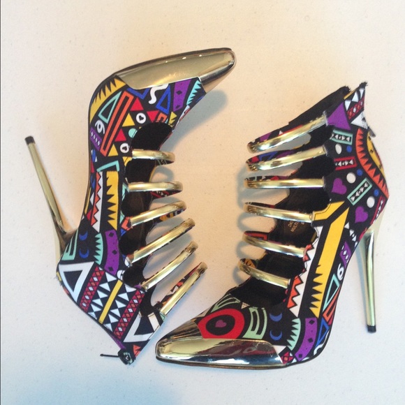 Brand new Red Kiss Aztec pattern gladiator pumps!