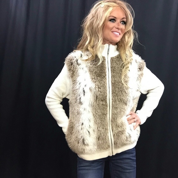 Lisa international Jackets & Blazers - Chic Faux Fur jacket