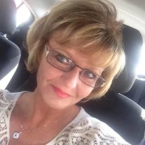 Meet your Posher, Denise