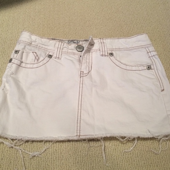 Aeropostale white jean skirt - Picture 1 of 1