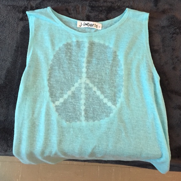 blue tank/ peace cut out in back - Picture 2 of 3