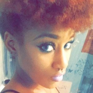 Meet your Posher, Shamika