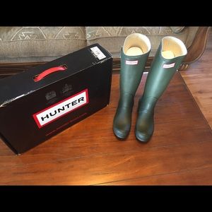 NIB hunter green olive Hunter boots sz 7