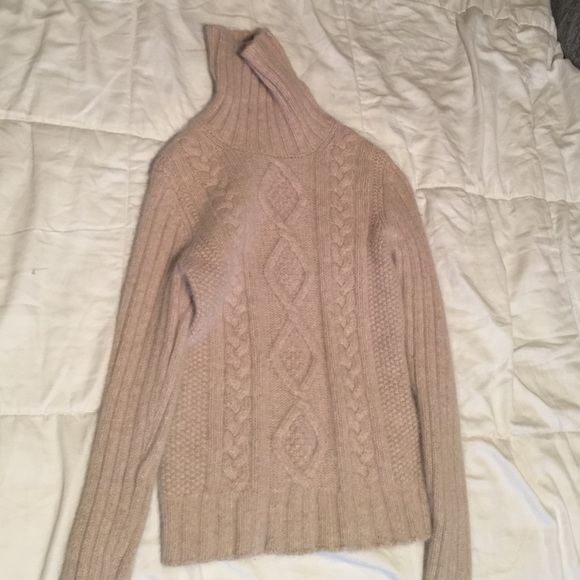 Sweater - Picture 1 of 1