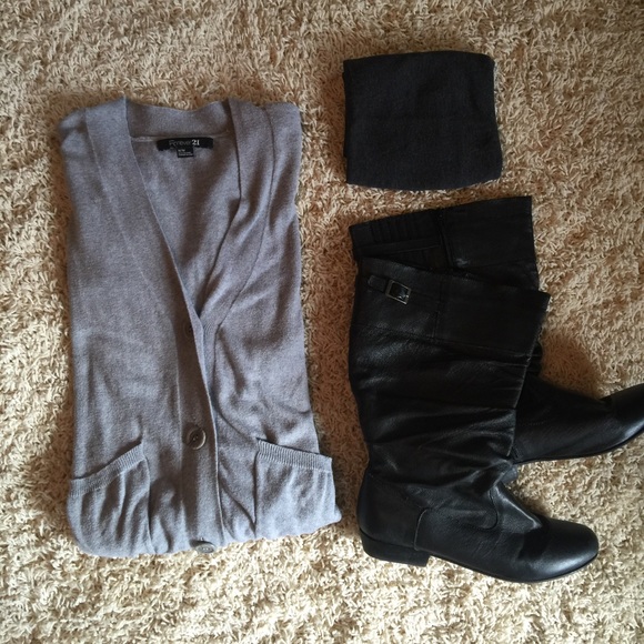 Grey button up low v-neck cardigan