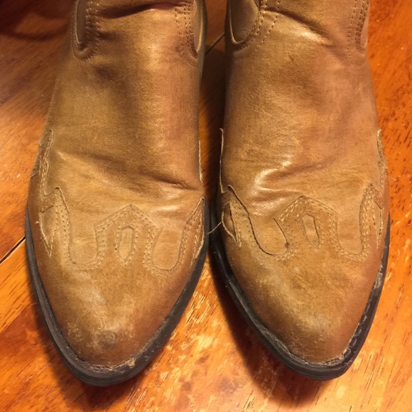 Coconuts from Buckle - Picture 3 of 4