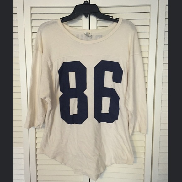 VS Pink t-shirt