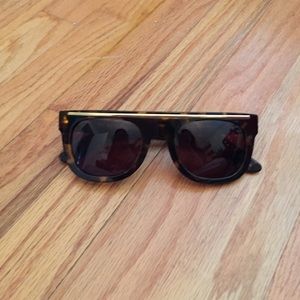 Modern Sunglasses with Gold Detail