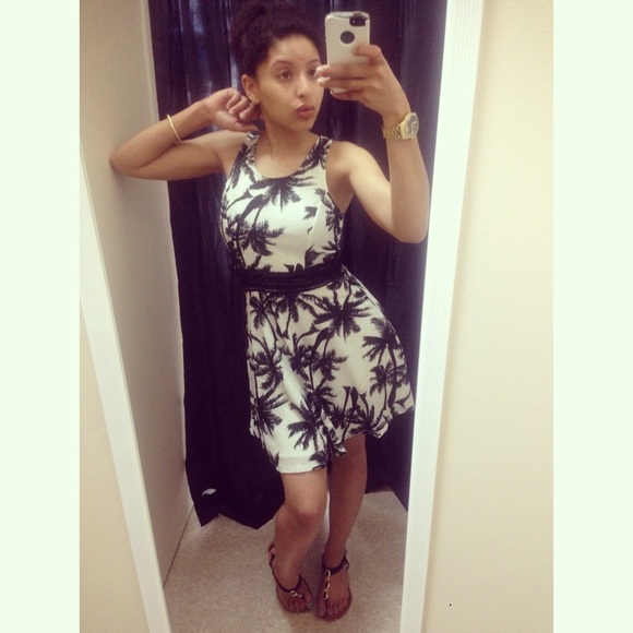 ONE TIME OFFER 2 BEAUTIFUL DRESSES