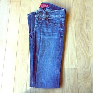 Guess Jeans