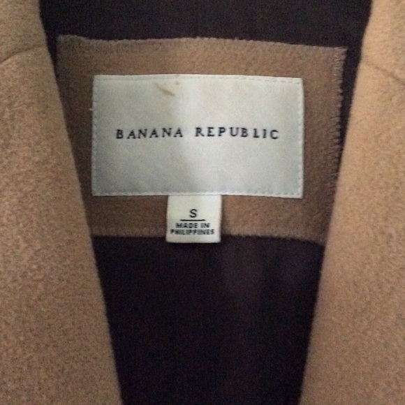 Beautiful, classic camel coat! - Picture 2 of 4