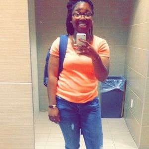 Meet your Posher, Darneshia