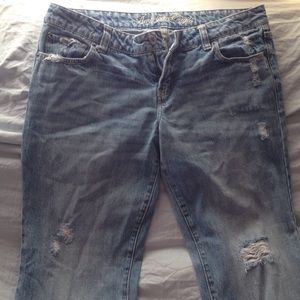 American Eagle Favorite Boyfriend Distressed Jeans