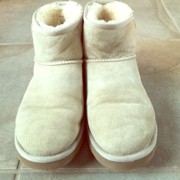 Women's Sand Classic Mini Ugg Boots