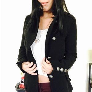 Great looking coat that will keep you warm