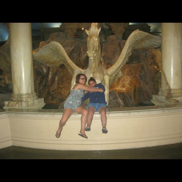 Meet your Buyer/ Seller/ Trader 🌚 - Picture 2 of 4