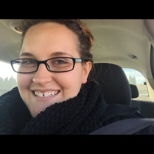 Meet your Posher, Rebecca