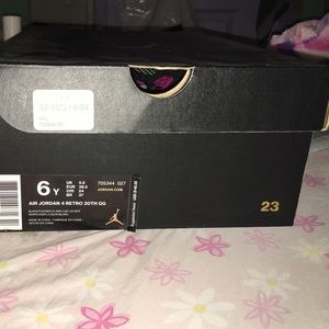 Jordan's 4's 30th anniversary. Too big