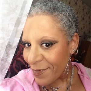 Meet your Posher, Vickie