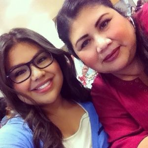 Meet your Posher, Abby