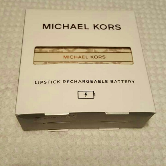Michael Kors Lipstick Charger