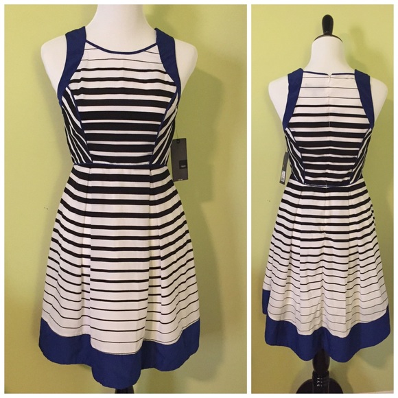 Mossimo Supply Co. Dresses & Skirts - 🎉HOST PICK 12/11🎉 NWT stripped dress