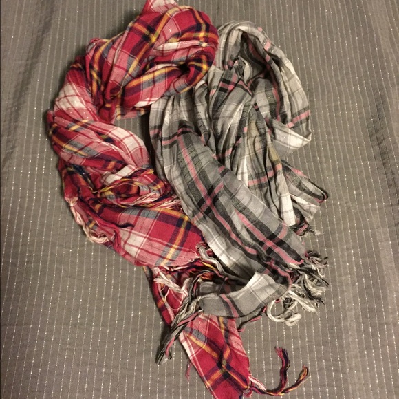 Aerie Scarves