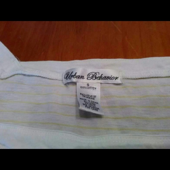 Short sleeve - Picture 2 of 3