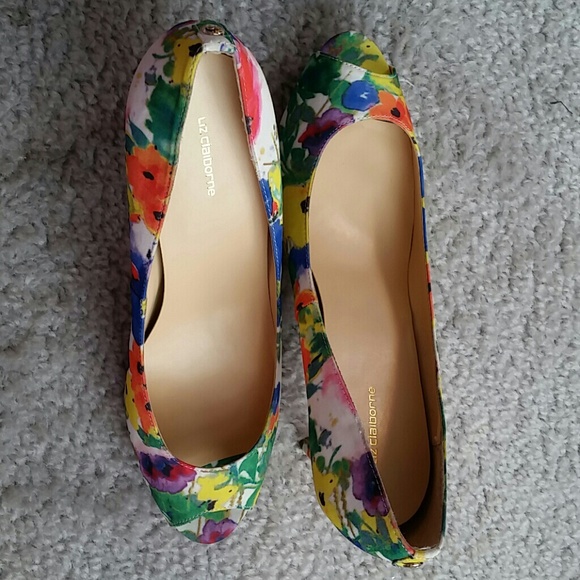 Floral Peep Toe Pumps - Picture 2 of 4