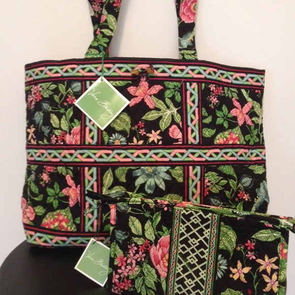 Vera Bradley Handbags - Vera Bradley Large Tote & Cosmetic Bag Botanical