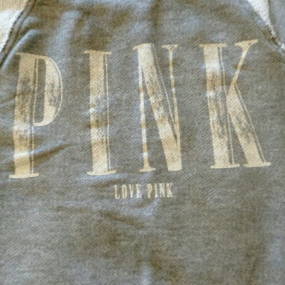 Xs vs pink pullover - Picture 2 of 3