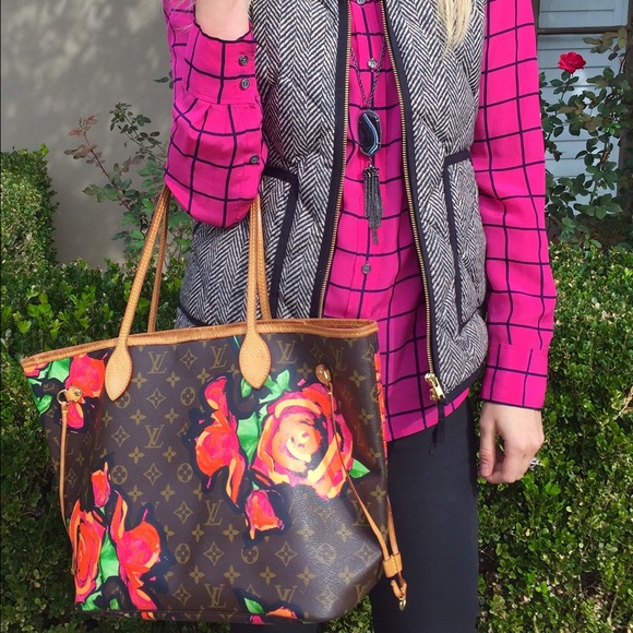 Louis Vuitton Handbags - 🚫 SOLD 🚫Louis Vuitton Neverfull MM Roses