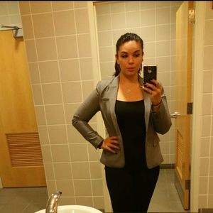 Meet your Posher, Jacqueline