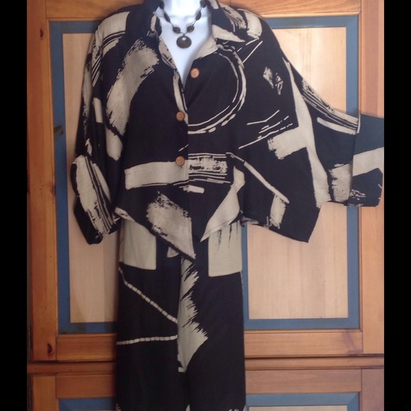 ❌SOLD❌ Lightweight Linen Jacket & Lagenlook Top - Picture 3 of 4