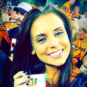 Meet your Posher, Julia