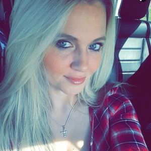 Meet your Posher, Brandi