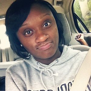 Meet your Posher, Sade'